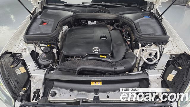Mercedes-Benz GLC-Class 2022 — photo 6