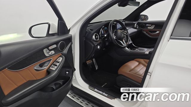Mercedes-Benz GLC-Class 2022 — photo 13