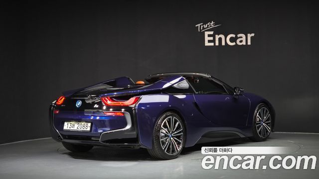 BMW i8 2019 — photo 2