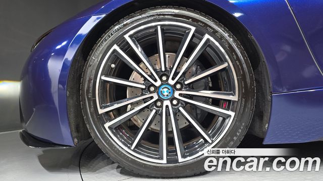 BMW i8 2019 — photo 5
