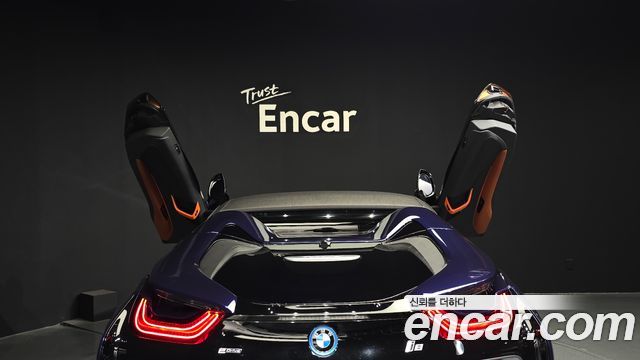 BMW i8 2019 — photo 29