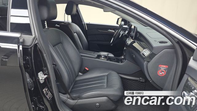 Mercedes-Benz CLS-Class 2016 — photo 11