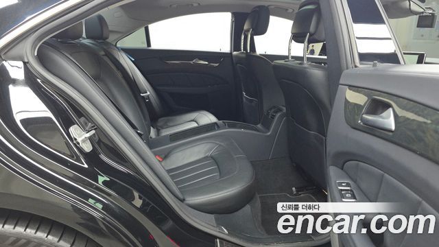 Mercedes-Benz CLS-Class 2016 — photo 12