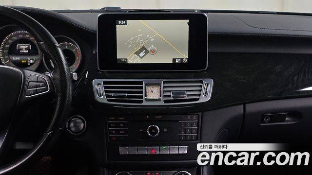 Mercedes-Benz CLS-Class 2016 — photo 14