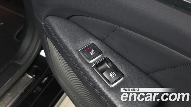 Mercedes-Benz CLS-Class 2016 — photo 19