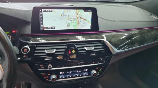 BMW Gran Turismo 2018 — photo 10