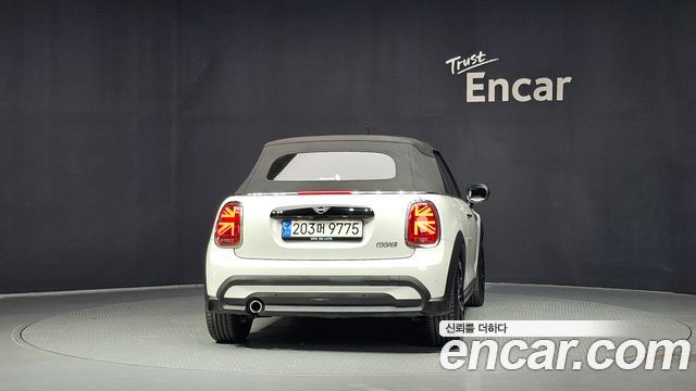 Mini Cooper Convertible 2024 — photo 4