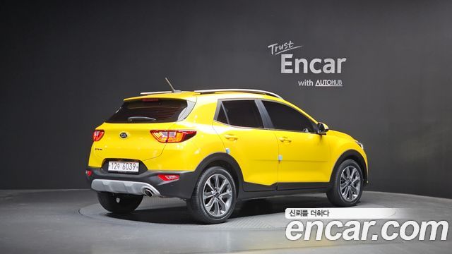 Kia Stonic 2018 — photo 2