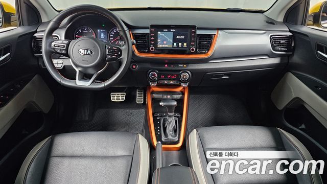 Kia Stonic 2018 — photo 10