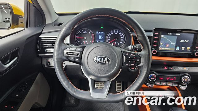 Kia Stonic 2018 — photo 18