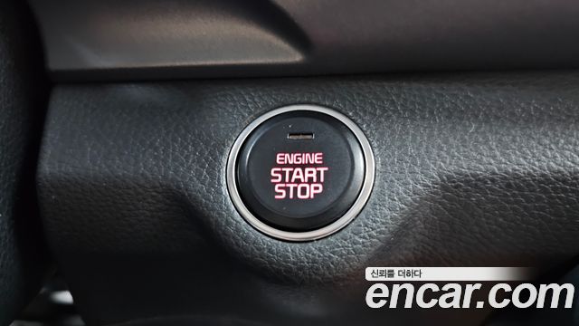 Kia Stonic 2018 — photo 23