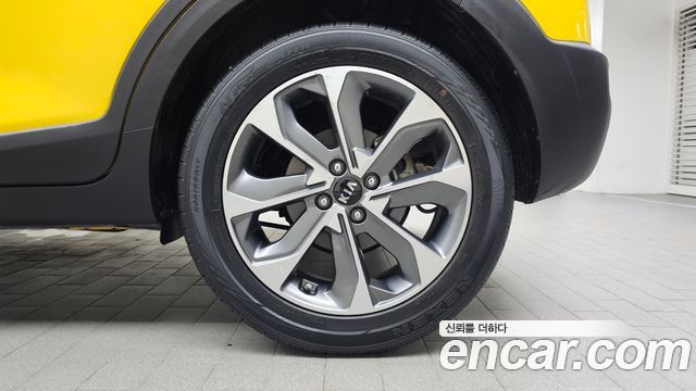 Kia Stonic 2018 — photo 7