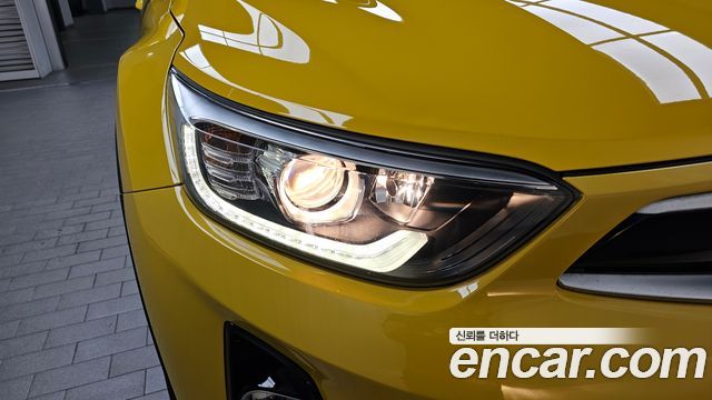 Kia Stonic 2018 — photo 8