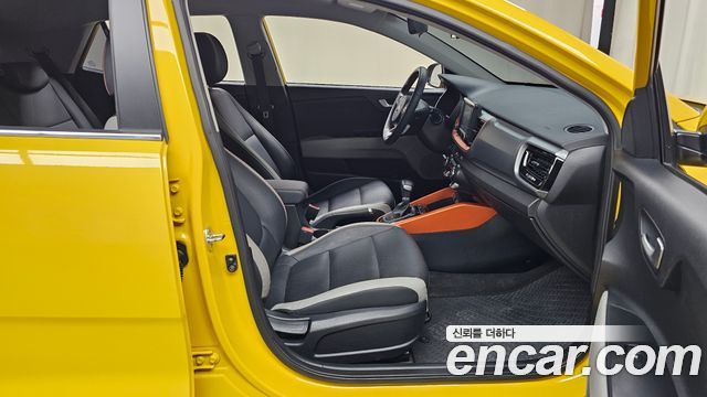 Kia Stonic 2018 — photo 16