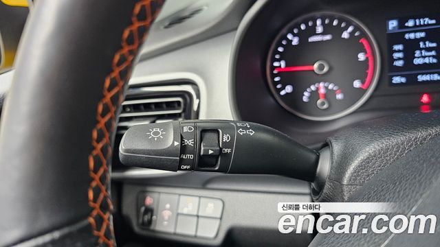 Kia Stonic 2018 — photo 27