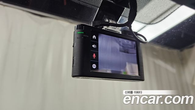Kia Stonic 2018 — photo 30