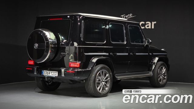 Mercedes-Benz G-Class 2026 — photo 2