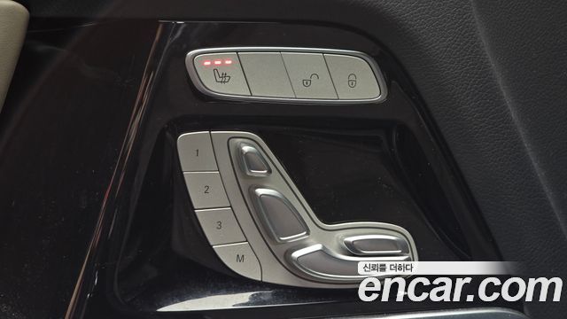 Mercedes-Benz G-Class 2026 — photo 20