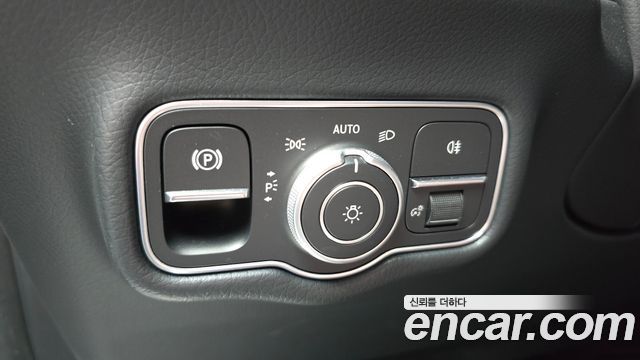 Mercedes-Benz G-Class 2026 — photo 27