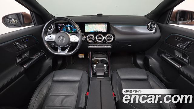 Mercedes-Benz EQA 2022 — photo 10