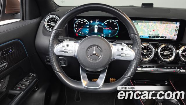 Mercedes-Benz EQA 2022 — photo 19