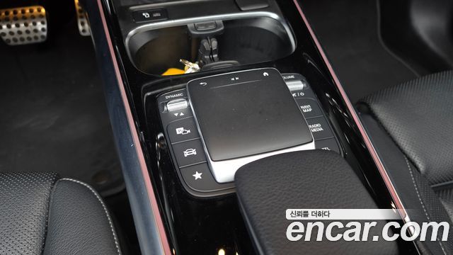 Mercedes-Benz EQA 2022 — photo 25