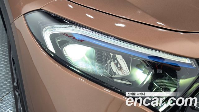 Mercedes-Benz EQA 2022 — photo 8