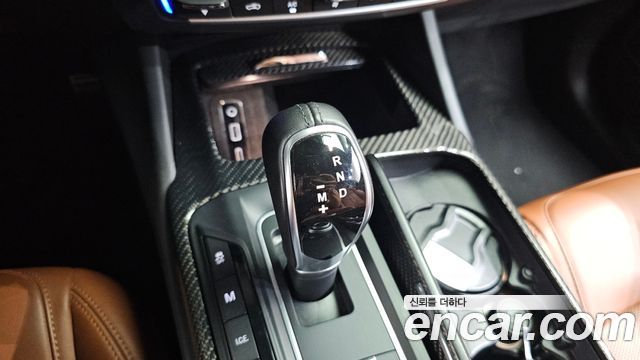 Maserati Levante 2017 — photo 9