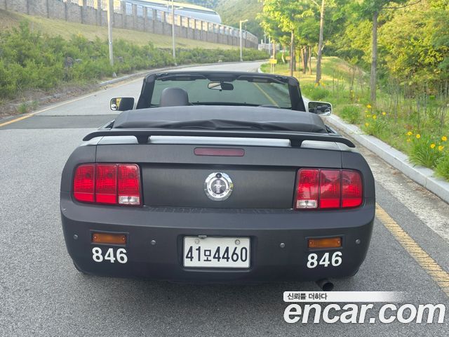 Ford Mustang 2006 — photo 4