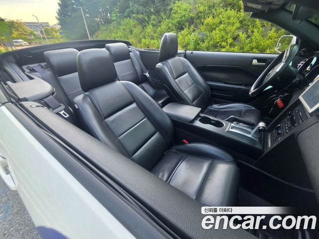 Ford Mustang 2006 — photo 14