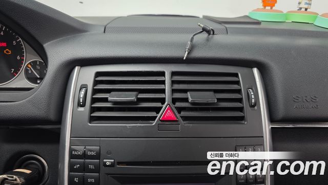 Mercedes-Benz B-Class 2010 — photo 23