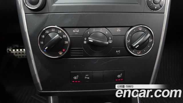 Mercedes-Benz B-Class 2010 — photo 25