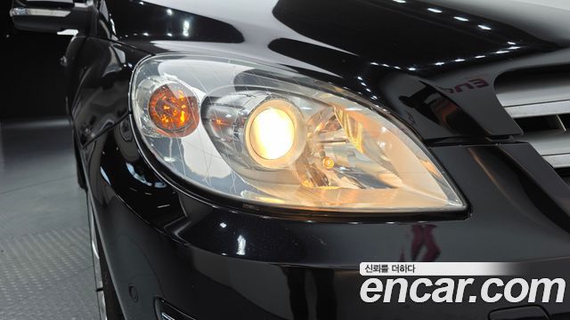Mercedes-Benz B-Class 2010 — photo 8