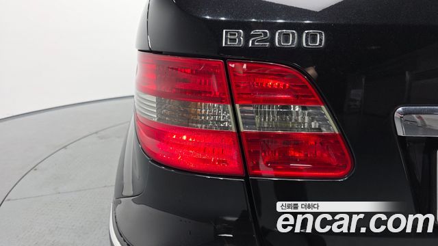 Mercedes-Benz B-Class 2010 — photo 9