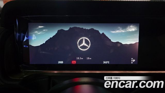 Mercedes-Benz G-Class 2026 — photo 6