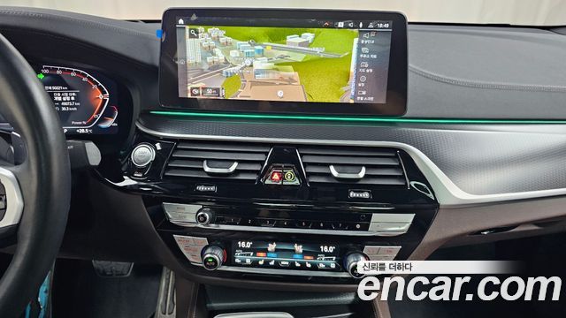 BMW Gran Turismo 2023 — photo 18