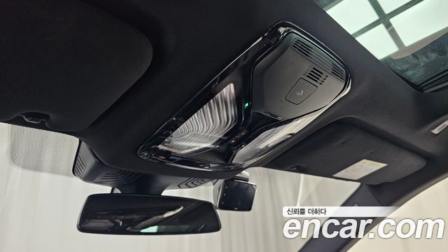 BMW Gran Turismo 2023 — photo 25