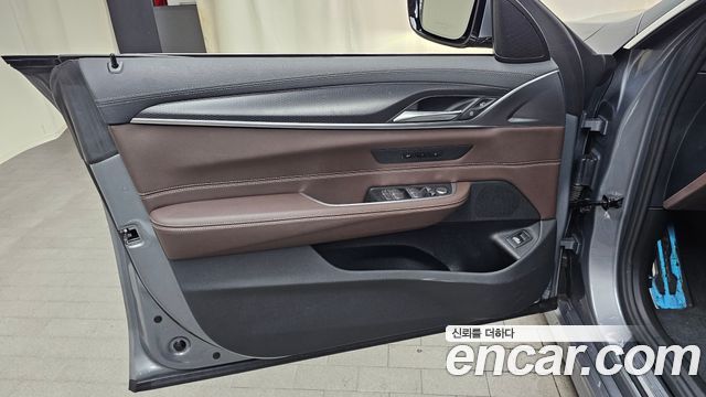 BMW Gran Turismo 2023 — photo 14