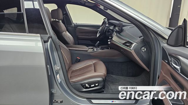 BMW Gran Turismo 2023 — photo 16