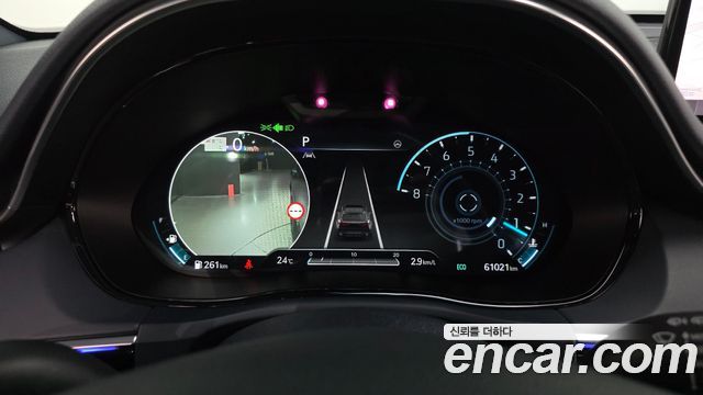 Genesis GV70 2021 — photo 11