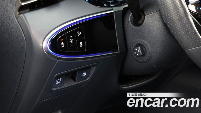 Genesis GV70 2021 — photo 21