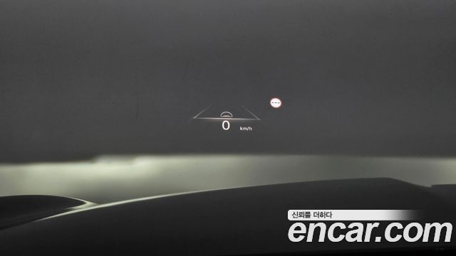 Genesis GV70 2021 — photo 23