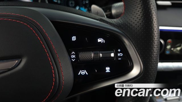 Genesis GV70 2021 — photo 24