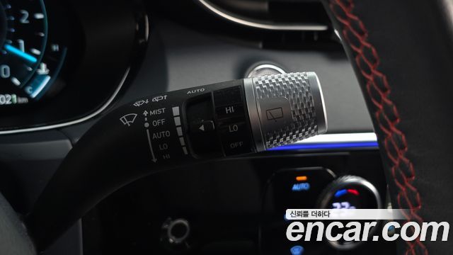 Genesis GV70 2021 — photo 28