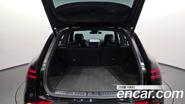Genesis GV70 2021 — photo 34