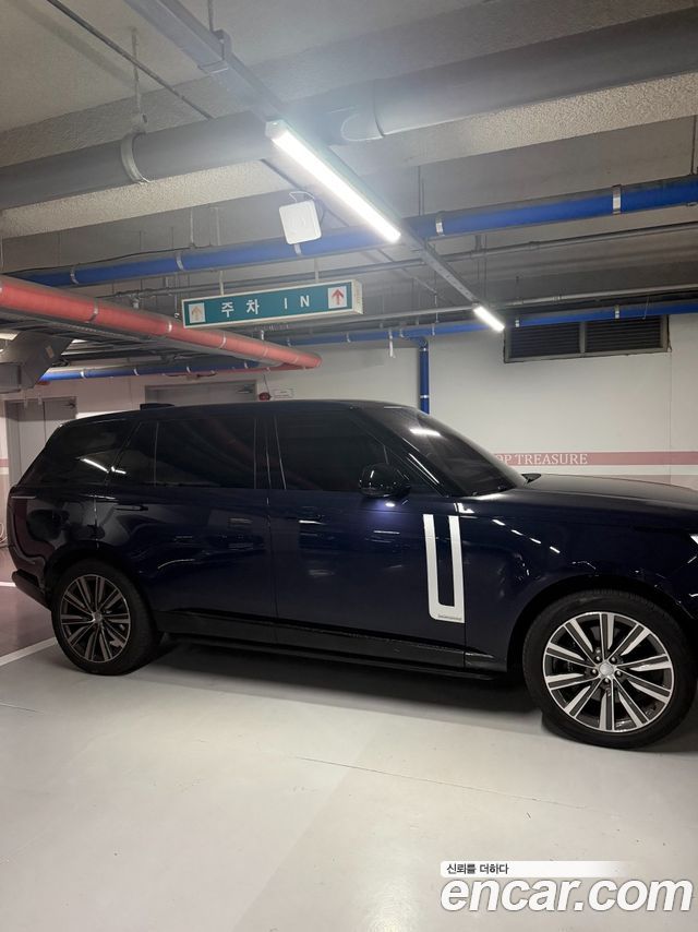 Land Rover Range Rover 2023 — photo 3