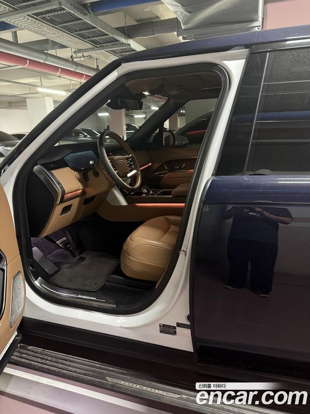 Land Rover Range Rover 2023 — photo 8
