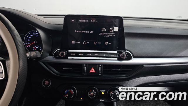 Kia K3 2024 — photo 18
