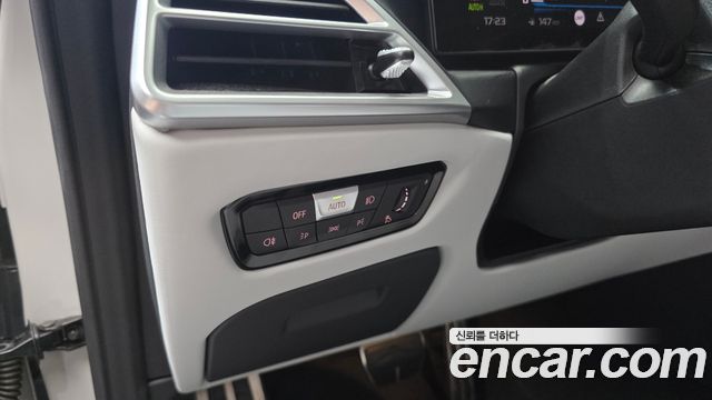 BMW M4 2025 — photo 24