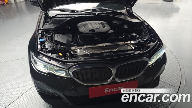 BMW 3-Series 2021 — photo 6